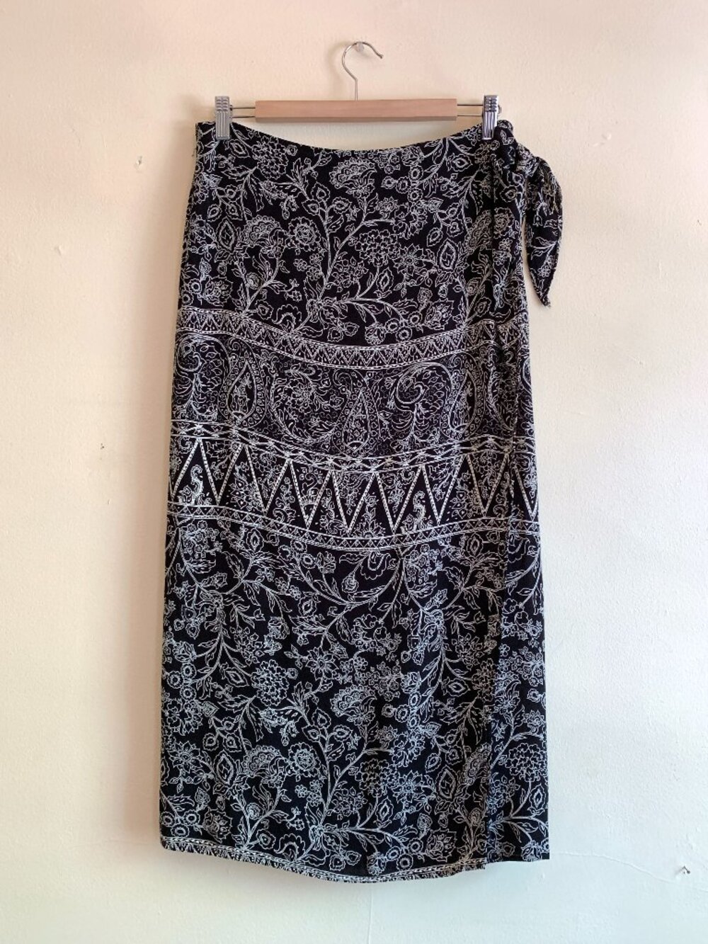 VTG 90s Pastille Wrap Skirt Size Medium/Large Boho Paisley Sarong